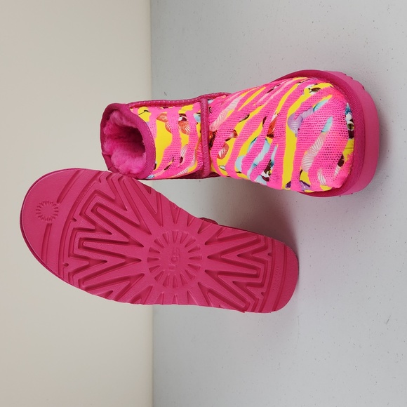 Ugg Women's Classic Mini Tiger Flower Boots - Picture 5 of 7